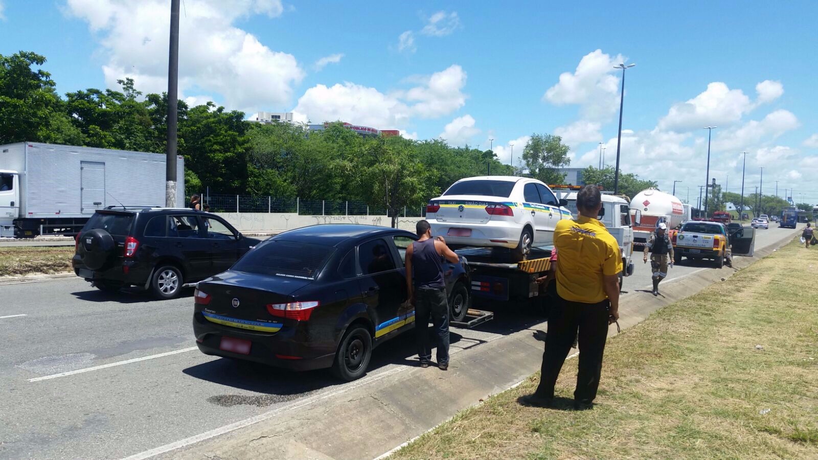 SMTT apreende 109 veículos que realizavam transporte irregular em dois meses - SMTT Aracaju
